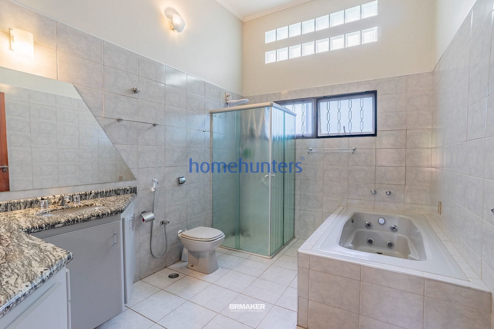 Casa à venda com 4 quartos, 339m² - Foto 32