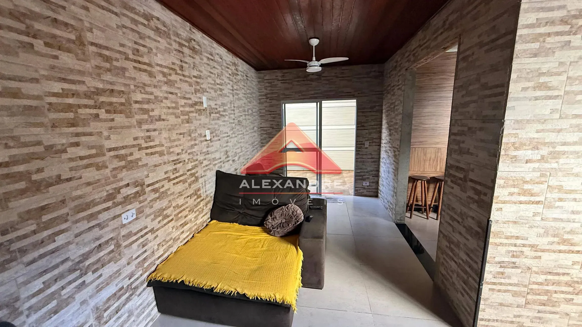 Casa, 3 quartos, 170 m² - Foto 2