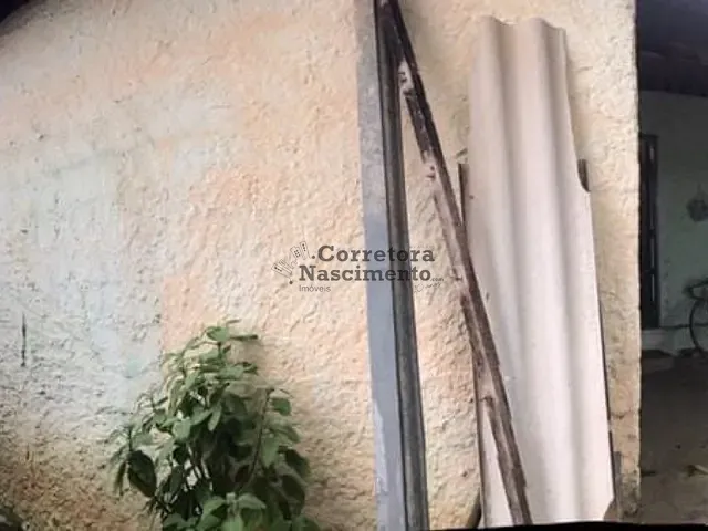 Casa com 250m² 4 quartos e 3 banheiros, à venda, no bairro Cidade Nova Jacareí em Jacareí