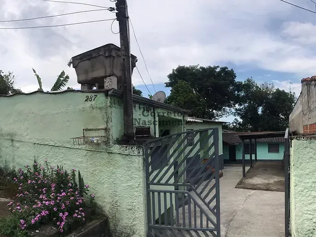 Casa com 250m² 4 quartos e 3 banheiros, à venda, no bairro Cidade Nova Jacareí em Jacareí
