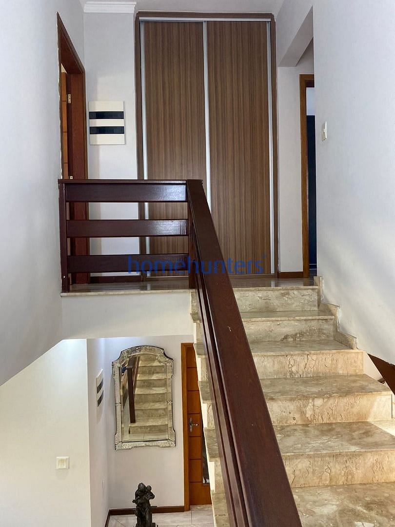 Casa à venda com 3 quartos, 236m² - Foto 6
