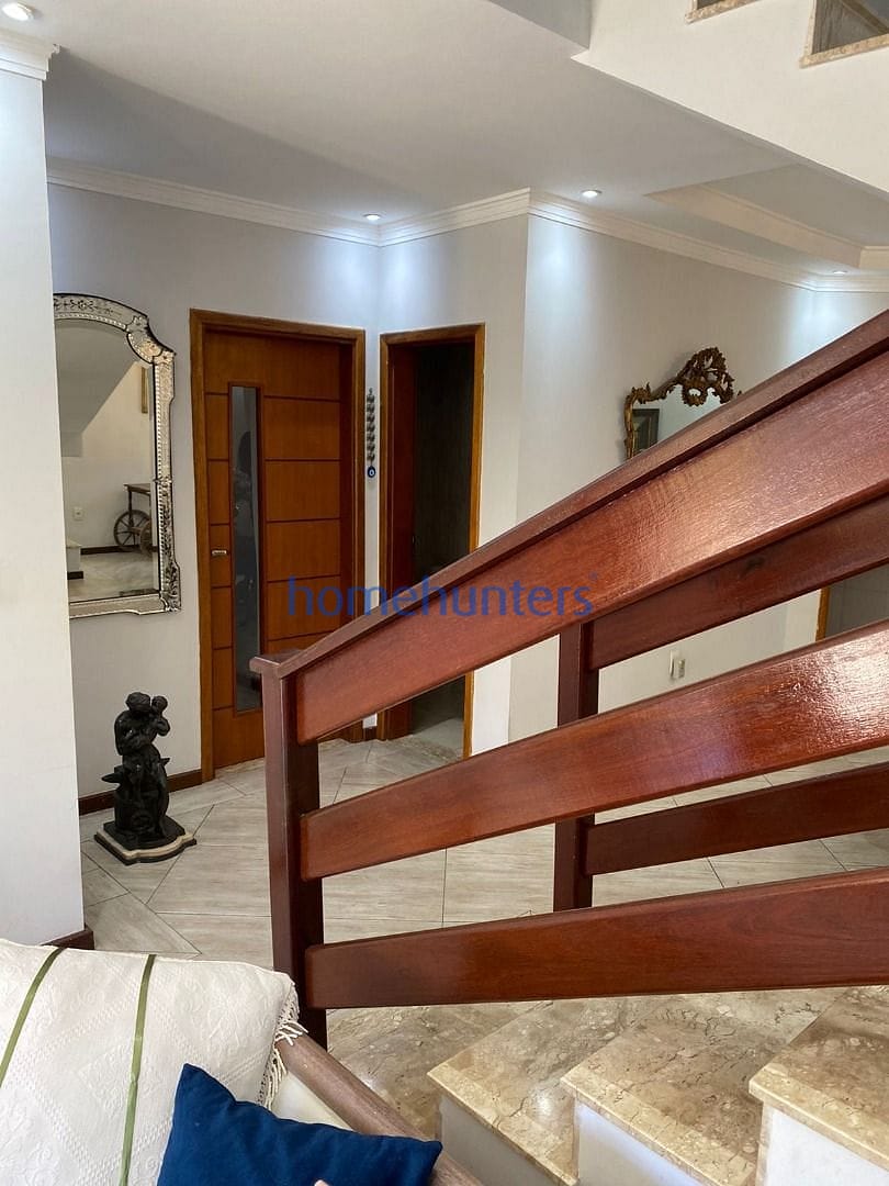 Casa à venda com 3 quartos, 236m² - Foto 5