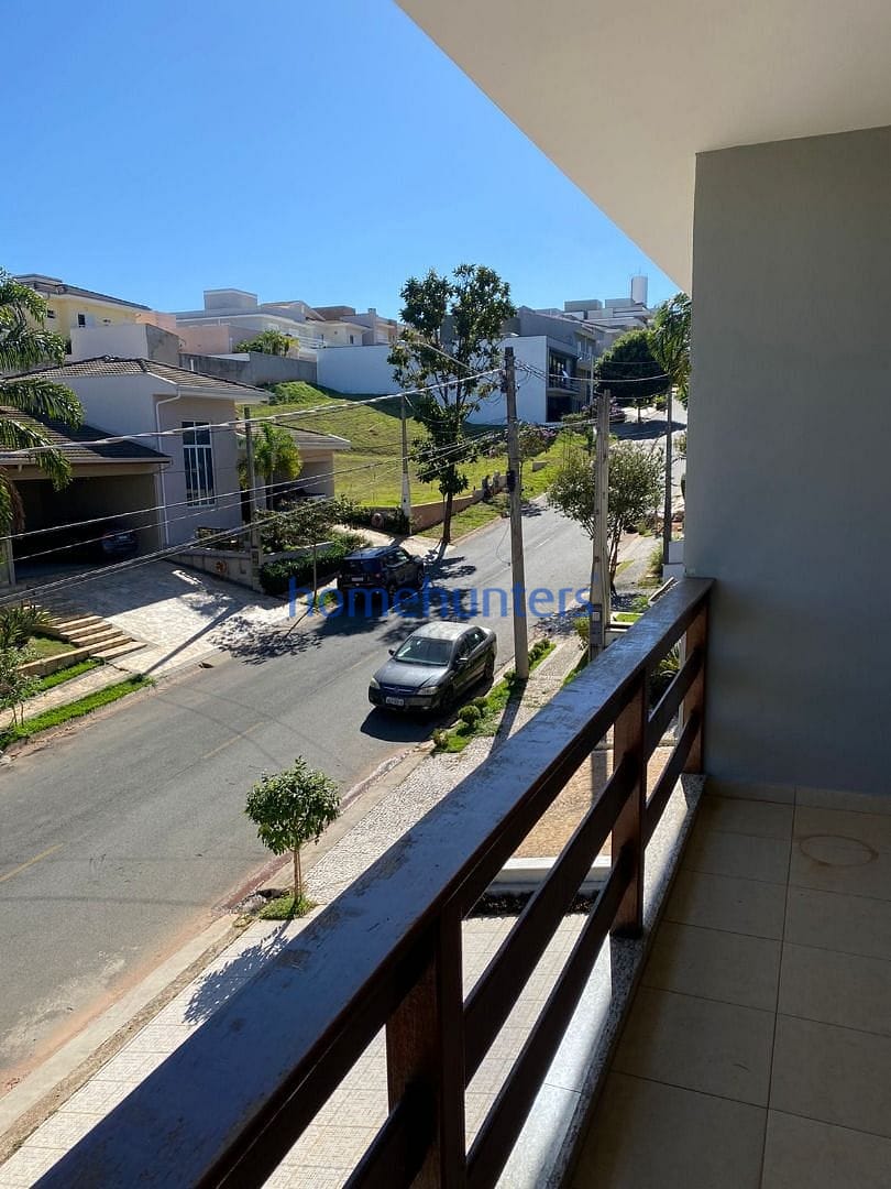 Casa à venda com 3 quartos, 236m² - Foto 18