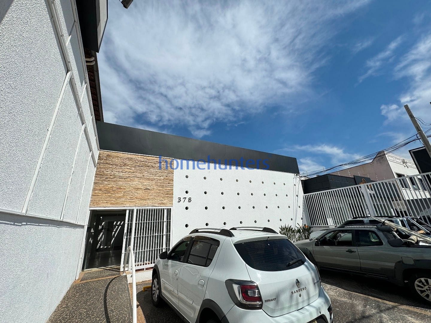 Casa à venda e aluguel com 12 quartos, 223m² - Foto 1