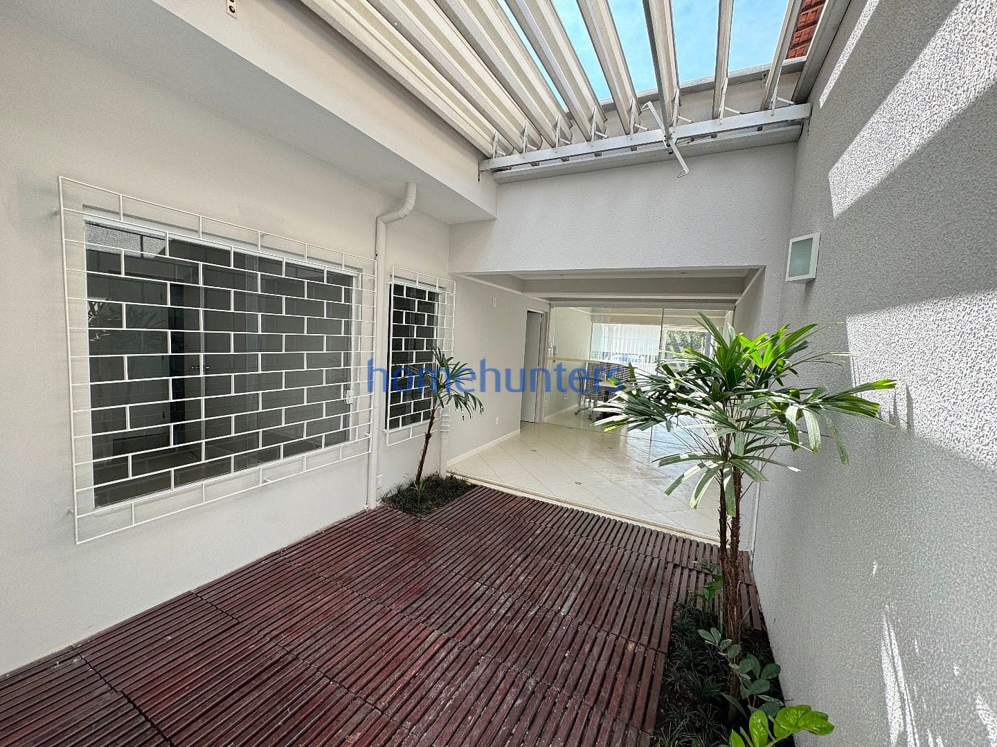 Casa à venda e aluguel com 12 quartos, 223m² - Foto 9