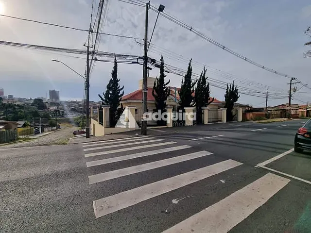 Casa para alugar, no bairro Uvaranas em Ponta Grossa