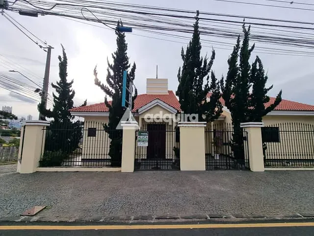 Casa para alugar, no bairro Uvaranas em Ponta Grossa
