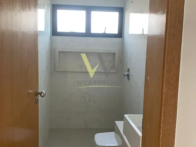 Casa com 382m² 3 quartos e 3 banheiros, à venda, no bairro Cond. Gaudi em Anápolis
