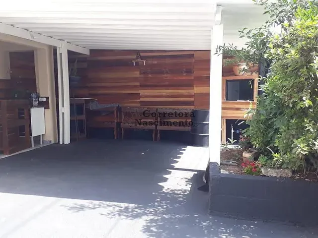 Casa com 300m² 5 quartos e 3 banheiros, à venda, no bairro Conjunto Residencial Trinta e Um de Marco em São José dos Campos
