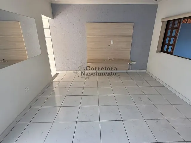 Casa com 150m² 2 quartos e 1 banheiro, à venda, no bairro Cidade Salvador em Jacareí