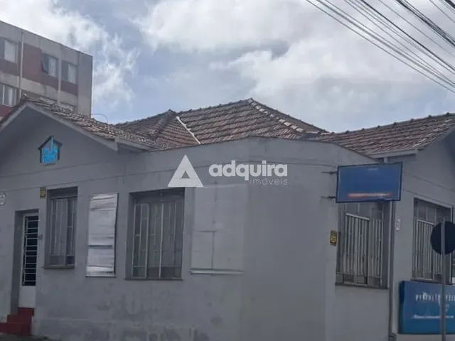 Casa à venda, no bairro Centro em Ponta Grossa