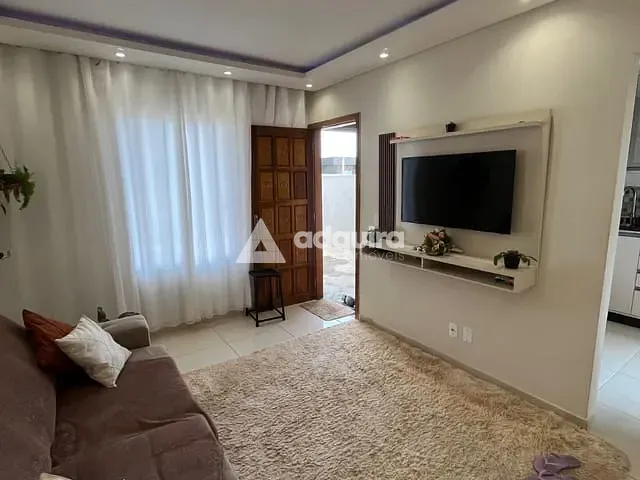 Casa 3 quartos e 1 banheiro, à venda, no bairro Cará-Cará em Ponta Grossa