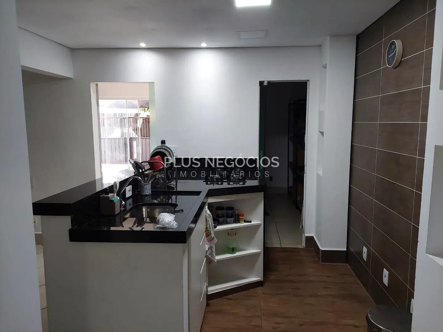 Casa, 4 quartos, 260 m² - Foto 4