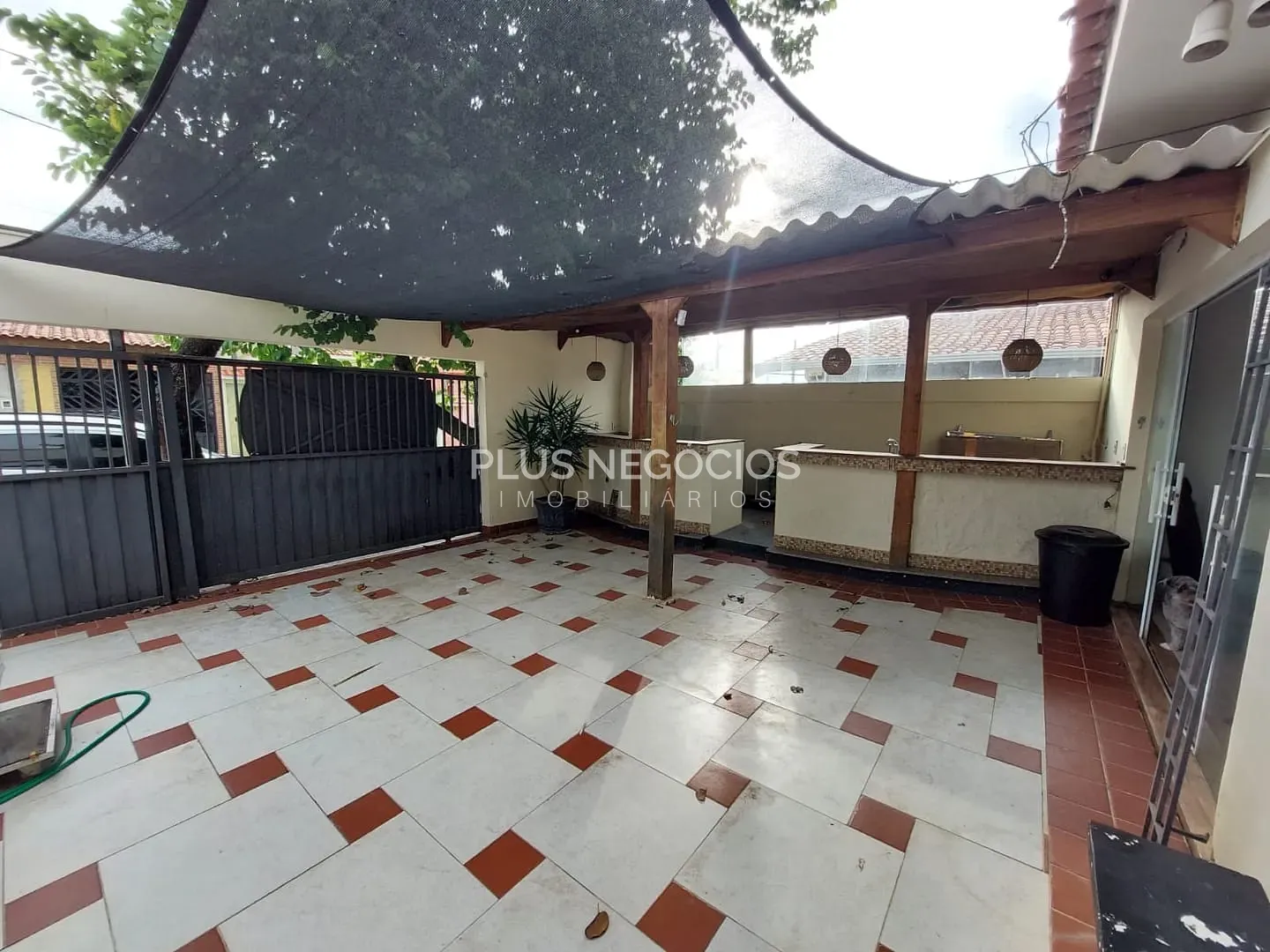 Casa, 4 quartos, 260 m² - Foto 2