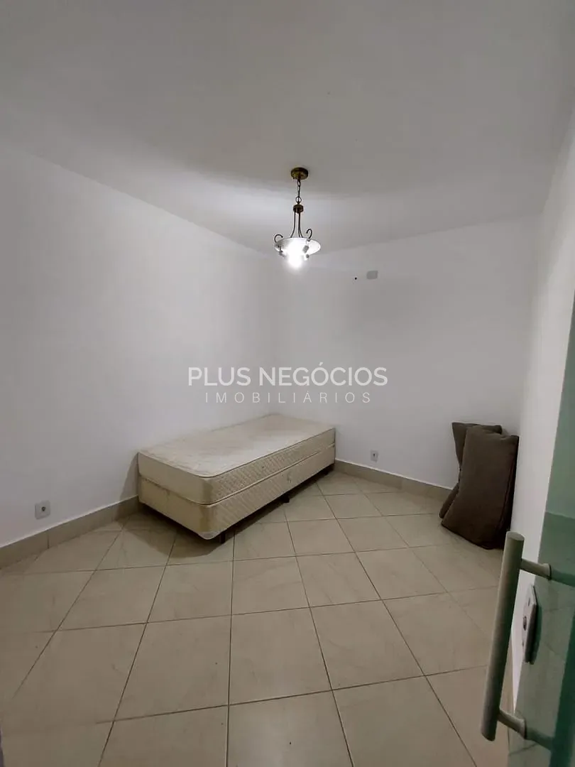 Casa, 4 quartos, 260 m² - Foto 8