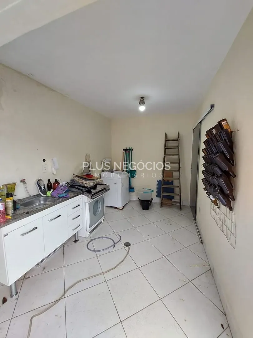 Casa, 4 quartos, 260 m² - Foto 12