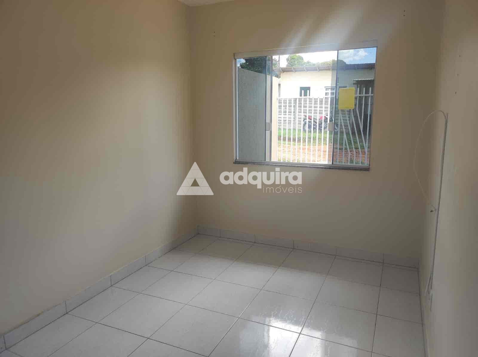 Casa à venda com 3 quartos, 60m² - Foto 4