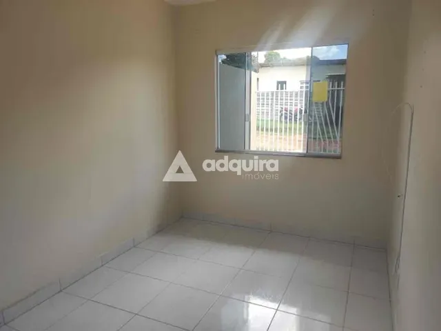 Casa 3 quartos e 1 banheiro, à venda, no bairro Uvaranas em Ponta Grossa