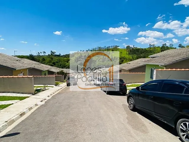 Casa com 108m² 2 quartos e 1 banheiro, à venda, no bairro Mato Dentro em Atibaia