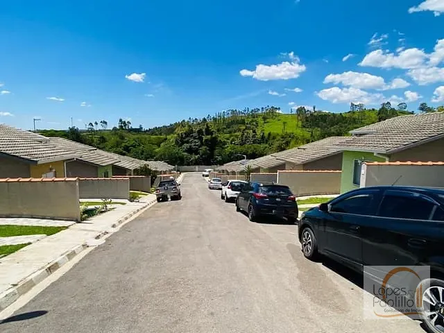 Casa com 108m² 2 quartos e 1 banheiro, à venda, no bairro Mato Dentro em Atibaia