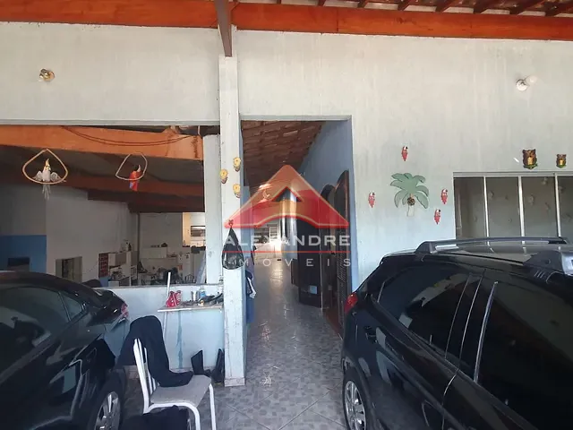 Casa com 322m² 3 quartos e 3 banheiros, à venda, no bairro Vila Tatetuba em São José dos Campos