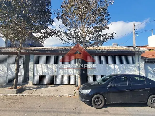 Casa com 322m² 3 quartos e 3 banheiros, à venda, no bairro Vila Tatetuba em São José dos Campos