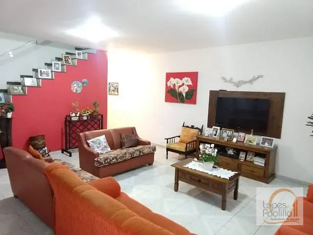 Casa com 273m² 5 quartos e 4 banheiros, à venda, no bairro Centro em Atibaia