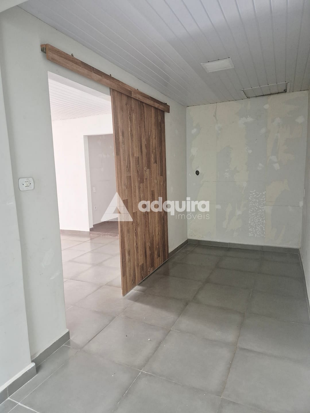 Casa à venda com 1 quarto, 190m² - Foto 8