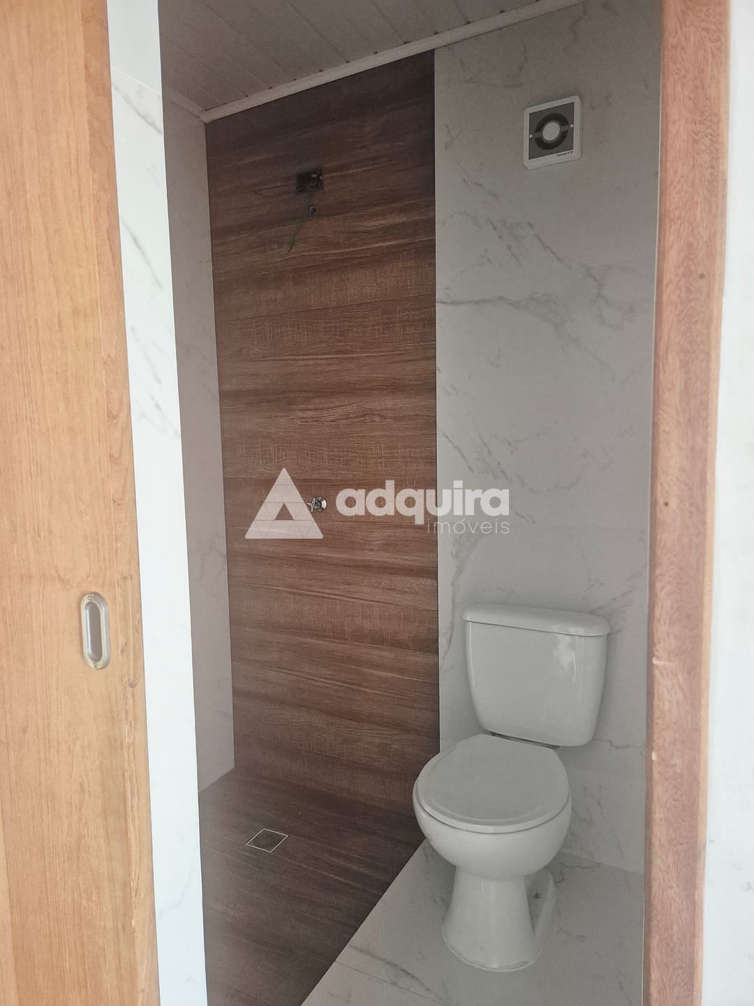 Casa à venda com 1 quarto, 190m² - Foto 10