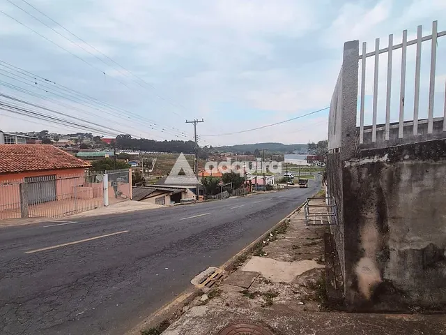 Casa com 495m², à venda, no bairro Nova Rússia em Ponta Grossa