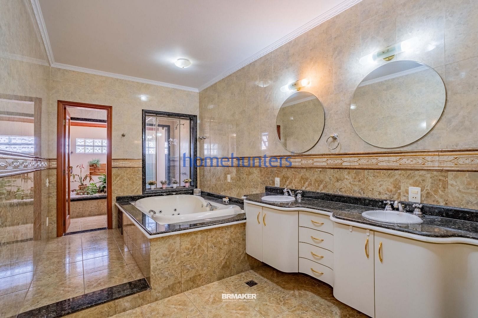 Casa, 4 quartos, 290 m² - Foto 31