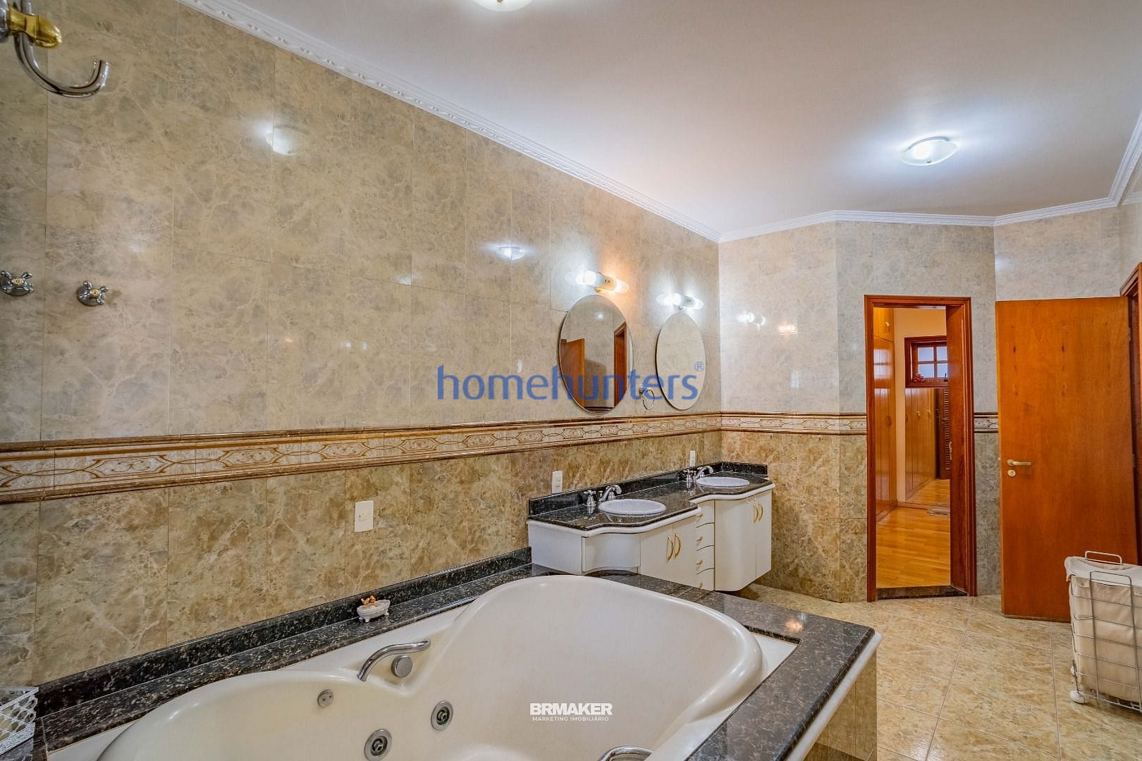 Casa, 4 quartos, 290 m² - Foto 32