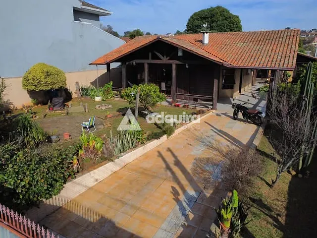Casa com 712m² 3 quartos e 3 banheiros, à venda, no bairro Oficinas em Ponta Grossa