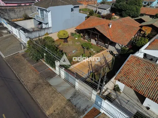 Casa com 712m² 3 quartos e 3 banheiros, à venda, no bairro Oficinas em Ponta Grossa