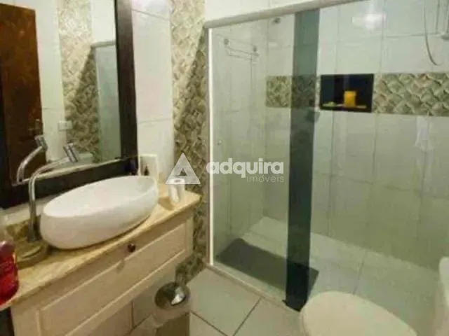 Casa com 286m² 3 quartos e 5 banheiros, à venda, no bairro Contorno em Ponta Grossa