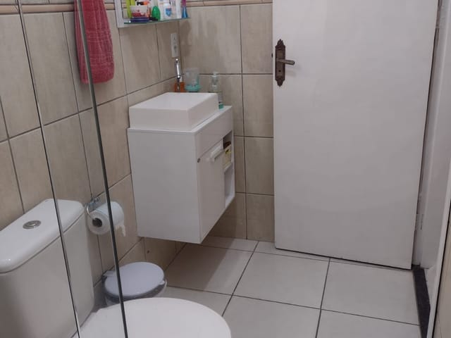 Casa com 125m² 2 quartos e 1 banheiro, à venda, no bairro Parque São Domingos em Pindamonhangaba