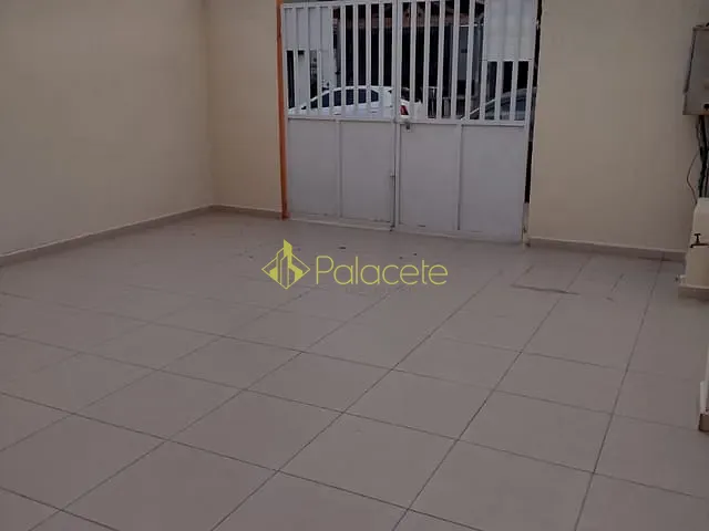 Casa com 125m² 2 quartos e 1 banheiro, à venda, no bairro Parque São Domingos em Pindamonhangaba