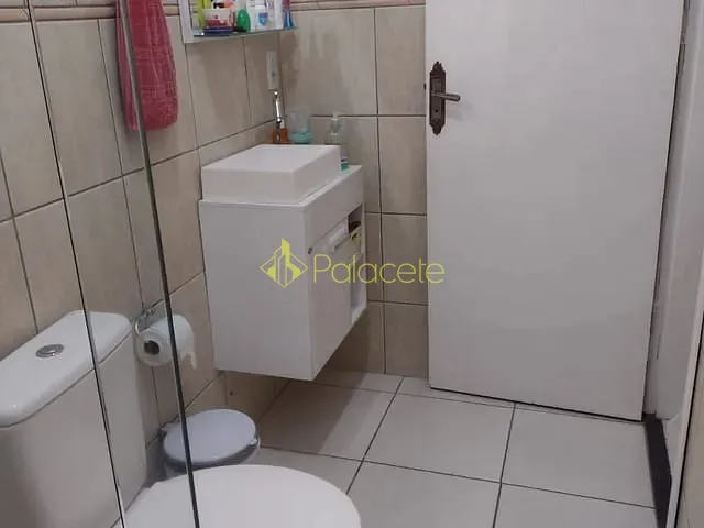Casa com 125m² 2 quartos e 1 banheiro, à venda, no bairro Parque São Domingos em Pindamonhangaba