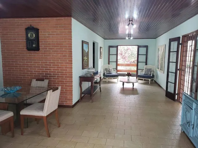 Casa com 10m² 4 quartos e 2 banheiros, à venda, no bairro Jardim Esplanada em São José Dos Campos