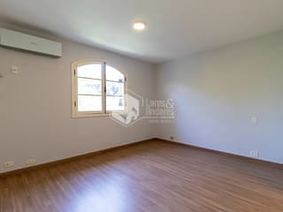 Foto do Casa-Casa no condomínio Condominio Granja Do Morumbi para venda com 4 quartos, sendo 4 suítes, 260m²