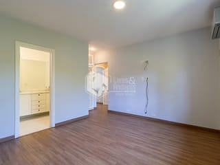 Foto do Casa-Casa no condomínio Condominio Granja Do Morumbi para venda com 4 quartos, sendo 4 suítes, 260m²