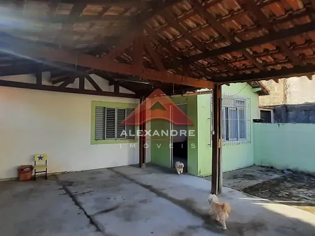 Casa com 250m² 3 quartos e 2 banheiros, à venda, no bairro Jardim Ismênia em São José dos Campos