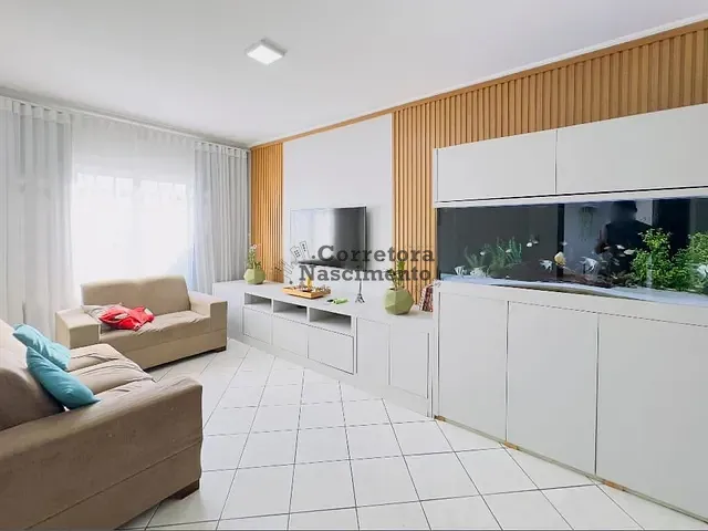 Casa com 360m² 3 quartos e 2 banheiros, à venda, no bairro Vila Romana em Jacareí