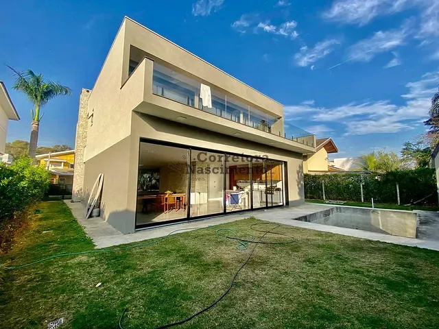Casa com 630m² 5 quartos e 6 banheiros, à venda ou para alugar, no bairro Jardim Paraiba em Jacareí