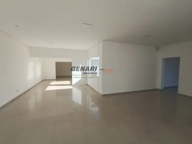 Casa com 451m², para alugar, no bairro Centro em Indaiatuba