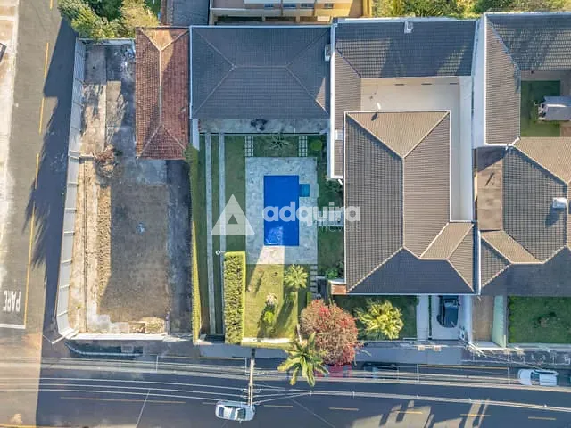 Casa com 1500m², à venda, no bairro Jardim Carvalho em Ponta Grossa