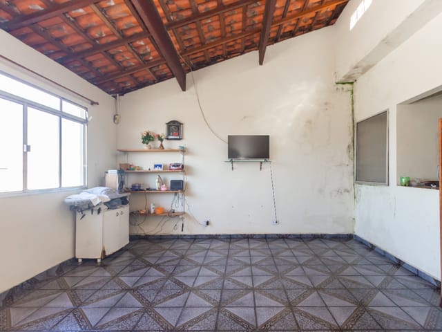 Casa com 110m² 2 quartos e 2 banheiros, à venda, no bairro Vila dos Remedios em São Paulo