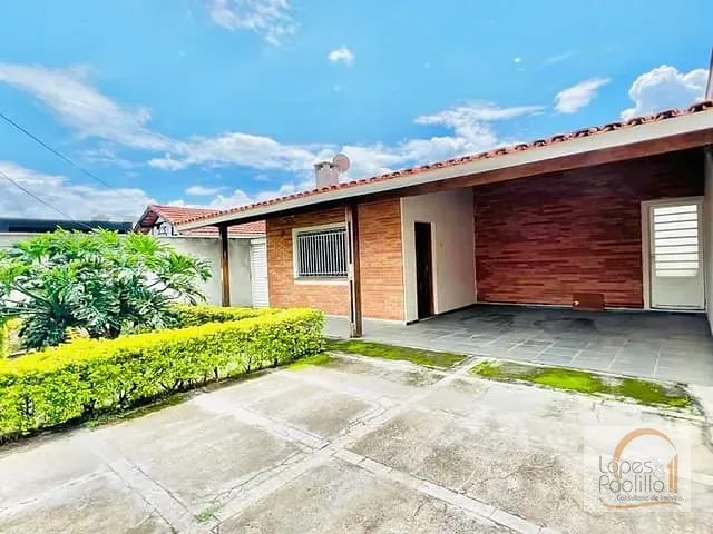 Casa com 390m² 3 quartos e 1 banheiro, à venda, no bairro Vila Nova Aclimação em Atibaia