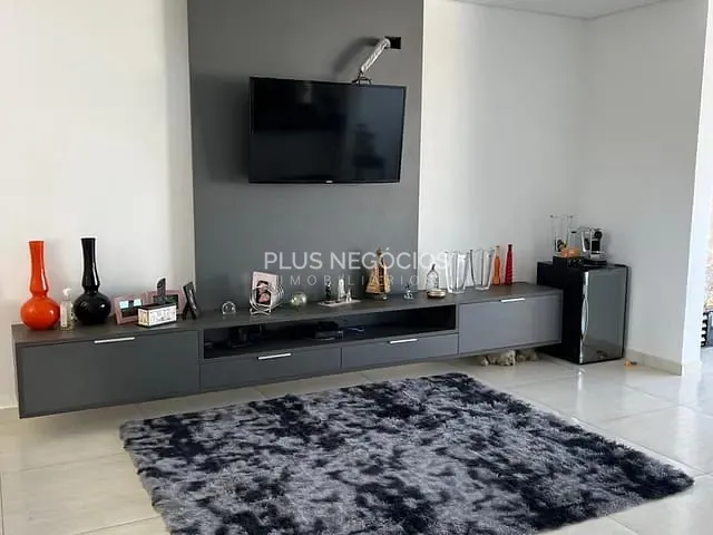Casa com 300m² 4 quartos e 6 banheiros, à venda, no bairro Colinas de Indaiatuba em Indaiatuba