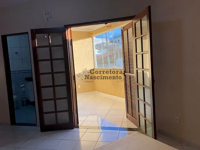Casa com 320m² 4 quartos e 5 banheiros, à venda, no bairro Loteamento Villa Branca em Jacareí